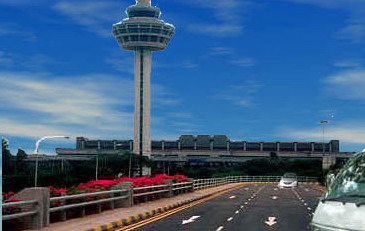 Singapore_Airport.jpg (37982 bytes)